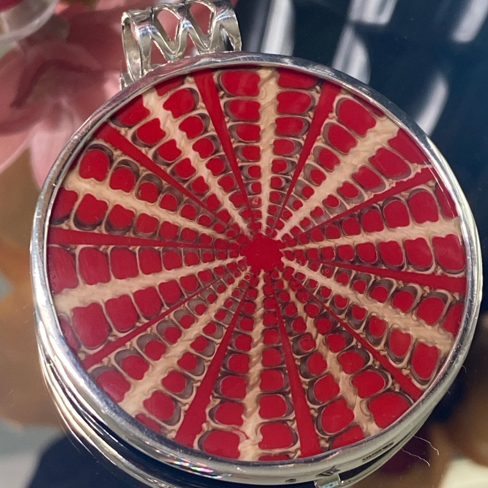 Silpada S1840 Red Shell Sterling Silver Large Sundial Pendant